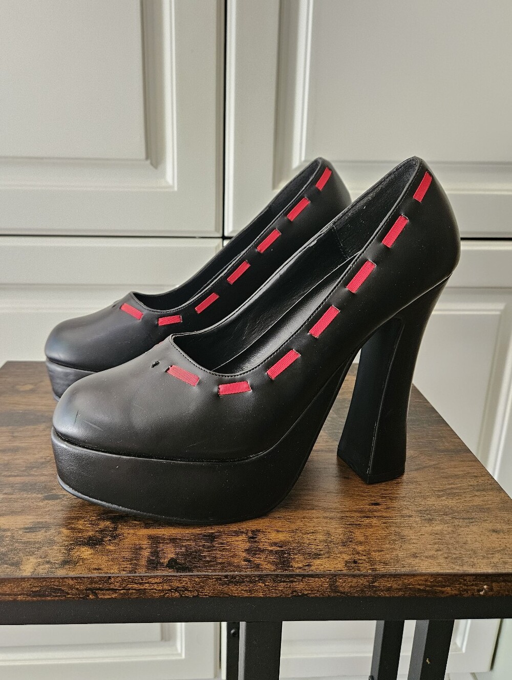Dolls Kill Pleaser Dolly Red Ribbon Black Platform Pumps Heels Alt Goth Lolita